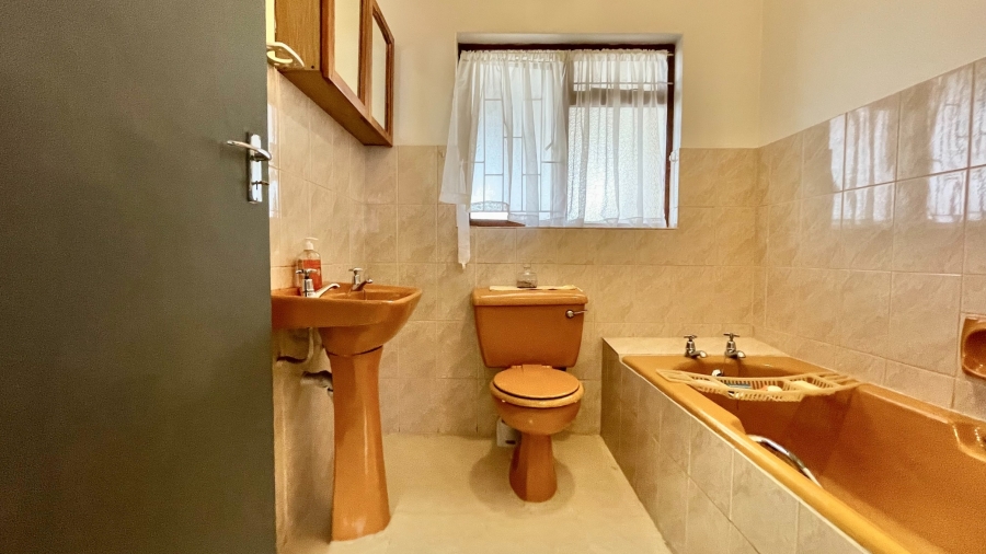 4 Bedroom Property for Sale in Dobson Western Cape